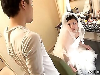 Japanese bride, Emi Koizumi cheated after transmitted to wedding ceremony, uncensored